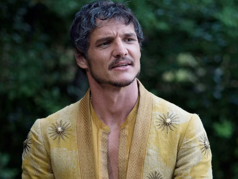 Oberyn Martell with loose, curly hair reflecting the fiery and passionate nature of House Martell.